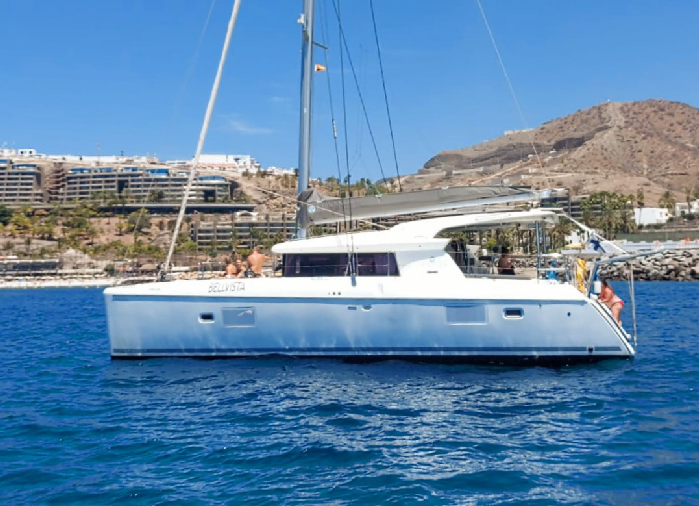 Catamarano a vela privato Catamarano a vela privato